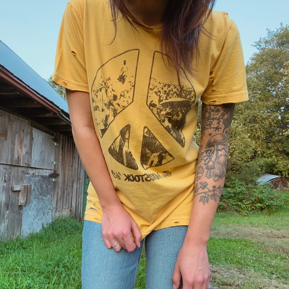 Pre-Distressed Mustard Yellow Woodstock ‘69 Tee - Picture 3 of 9